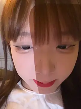 D-033 online show from November 7, 11:32 am