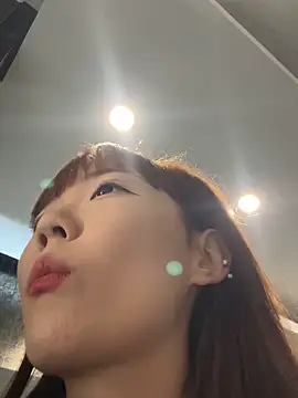 D-033 online show from December 4, 4:00 am