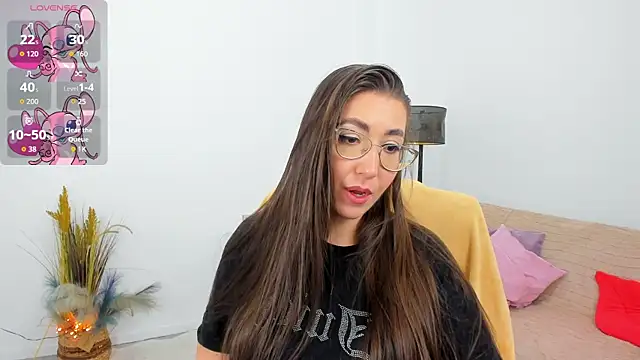 Snapshot of Kylie_Kathy chatting on November 5, 9:04 pm Kylie Kathy online show from November 5, 9:04 pm