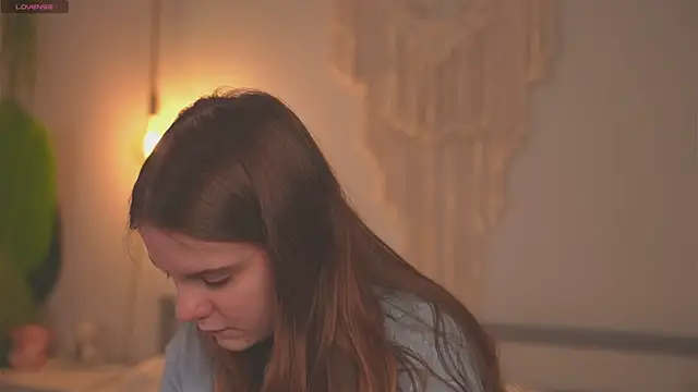 Lu  Lane online show from October 17, 8:17 am