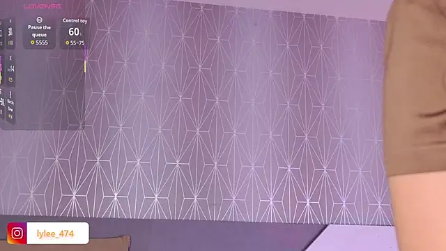 Snapshot of Celine_Lee chatting on December 2, 2:34 pm Celine Lee online show from December 2, 2:34 pm