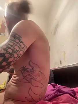 crisfootlicker online show from July 18, 6:56 pm