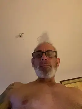 crisfootlicker online show from August 5, 11:24 am