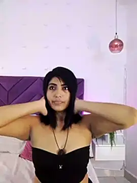 Kaylachannell online show from April 27, 3:48 am