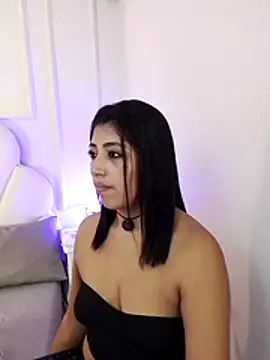 Kaylachannell online show from July 6, 3:36 am