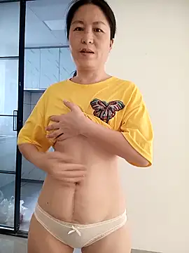 Snapshot of chengcheng12 chatting on October 4, 1:03 am chengcheng12 online show from October 4, 1:03 am