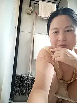 Snapshot of chengcheng12 chatting on October 14, 12:44 am chengcheng12 online show from October 14, 12:44 am