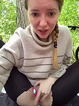 FayeFlame online show from June 16, 10:40 am