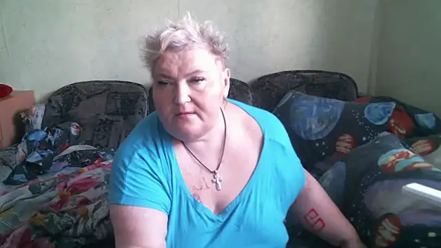 Snapshot of Lana555 chatting on July 12, 7:32 am Lana555 online show from July 12, 7:32 am