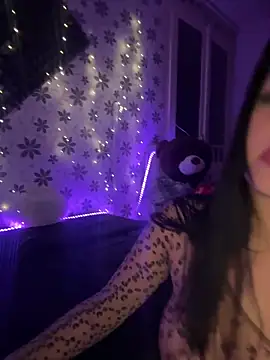 Mihadttraf online show from March 11, 11:00 pm