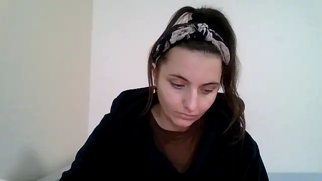 Snapshot of DInaraXRose chatting on October 16, 10:16 am DInaraXRose online show from October 16, 10:16 am