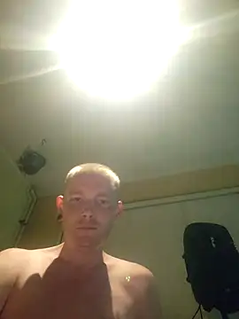 Snapshot of piercingpik chatting on June 22, 9:56 pm piercingpik online show from June 22, 9:56 pm
