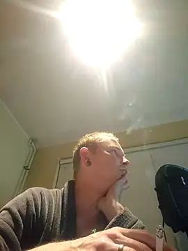 Snapshot of piercingpik chatting on July 26, 8:49 pm piercingpik online show from July 26, 8:49 pm