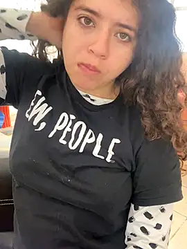 Lucy YupiSweet online show from November 16, 5:07 pm