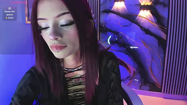 Snapshot of chloe_jacksonn chatting on January 5, 10:24 pm chloe jacksonn online show from January 5, 10:24 pm