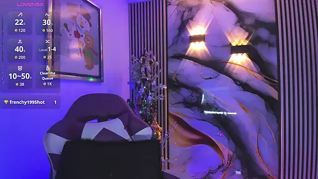 Snapshot of chloe_jacksonn chatting on January 6, 10:23 pm chloe jacksonn online show from January 6, 10:23 pm