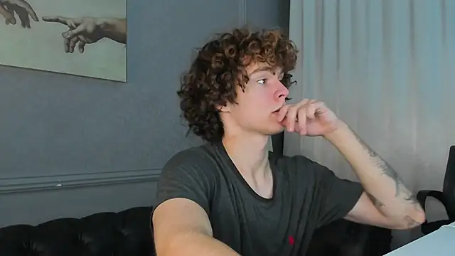 Snapshot of Tommy_Jamm chatting on November 17, 3:07 pm Tommy Jamm online show from November 17, 3:07 pm