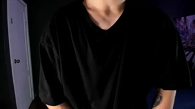 Snapshot of Tommy_Jamm chatting on December 5, 2:36 pm Tommy Jamm online show from December 5, 2:36 pm