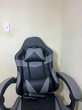 Snapshot of Vliacoooper2 chatting on September 12, 9:31 am Vliacoooper2 online show from September 12, 9:31 am