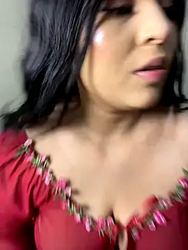 Snapshot of Vliacoooper2 chatting on December 5, 5:49 am Vliacoooper2 online show from December 5, 5:49 am