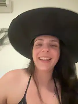 Lady LauraRose online show from November 1, 2:13 am