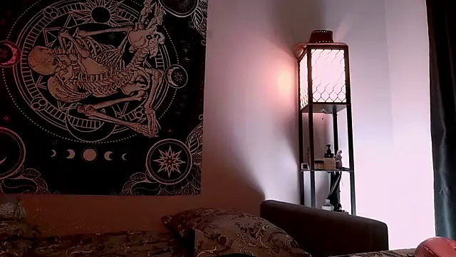 Snapshot of poisondevotion chatting on March 4, 4:13 pm poisondevotion online show from March 4, 4:13 pm