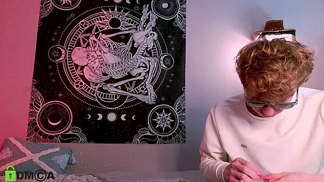 Snapshot of poisondevotion chatting on March 5, 3:30 pm poisondevotion online show from March 5, 3:30 pm