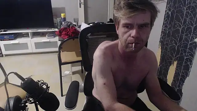 Snapshot of Ahriman58 chatting on February 7, 5:55 am Ahriman58 online show from February 7, 5:55 am