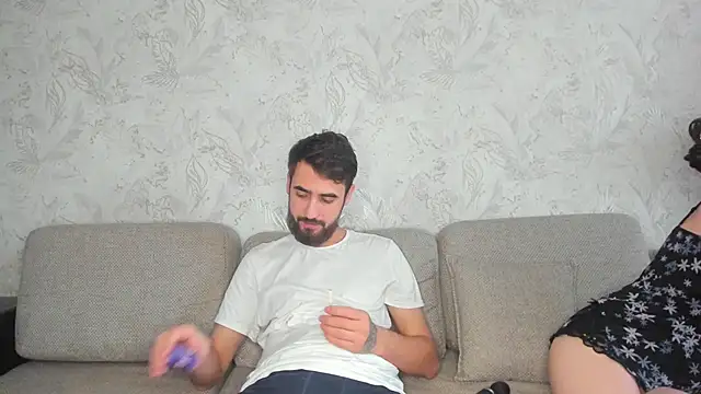 Snapshot of sophywhisper chatting on October 15, 6:57 am sophywhisper online show from October 15, 6:57 am