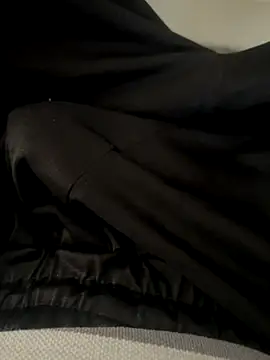 Snapshot of hyderabadii_boi chatting on December 14, 11:15 am hyderabadii boi online show from December 14, 11:15 am