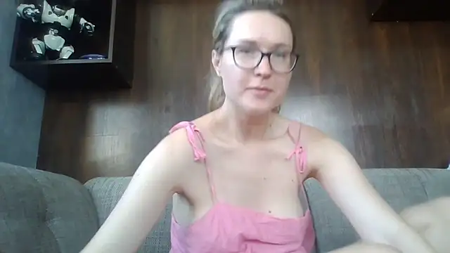 Snapshot of Jugira chatting on June 20, 12:08 pm Jugira online show from June 20, 12:08 pm