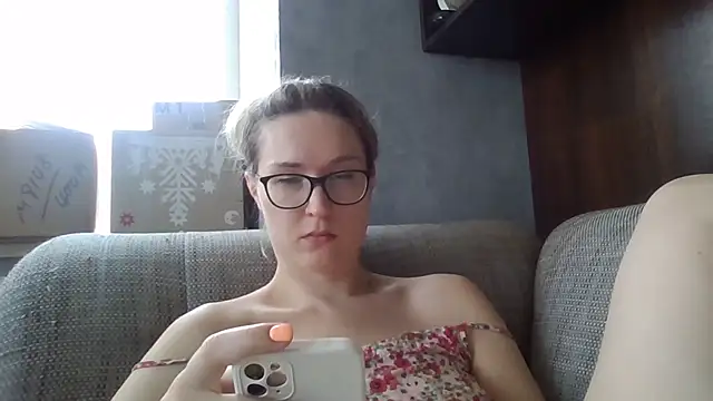 Snapshot of Jugira chatting on June 29, 11:21 am Jugira online show from June 29, 11:21 am