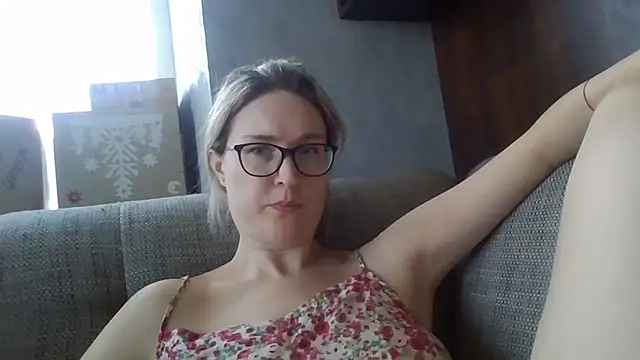 Snapshot of Jugira chatting on July 2, 2:23 pm Jugira online show from July 2, 2:23 pm