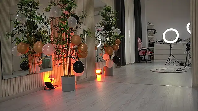 EmmaBlanco online show from November 24, 8:19 pm