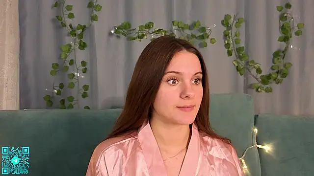 Snapshot of chloemilka chatting on October 3, 6:38 pm chloemilka online show from October 3, 6:38 pm