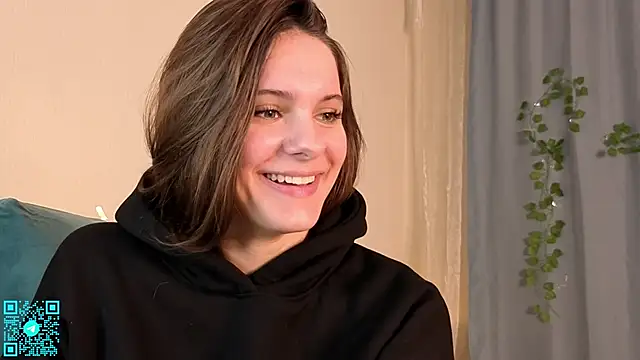 Snapshot of chloemilka chatting on October 17, 7:49 pm chloemilka online show from October 17, 7:49 pm