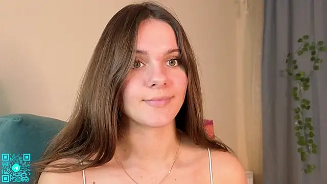 Snapshot of chloemilka chatting on October 20, 5:57 pm chloemilka online show from October 20, 5:57 pm