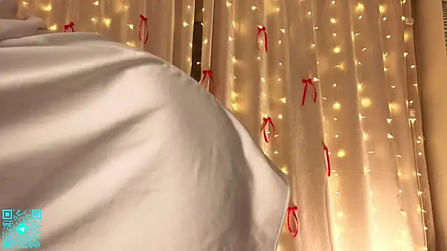 chloemilka online show from February 20, 5:13 pm