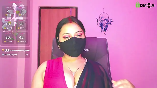 Snapshot of SassyWildCouple chatting on July 21, 3:14 pm SassyWildCouple online show from July 21, 3:14 pm