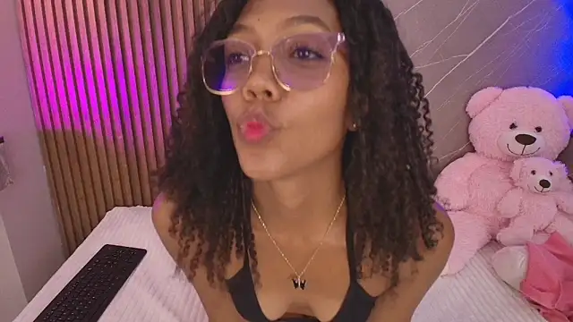 biancaa 18 online show from May 11, 7:33 pm
