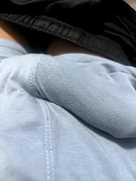 Snapshot of Coloureddickforyou chatting on November 10, 10:20 pm Coloureddickforyou online show from November 10, 10:20 pm