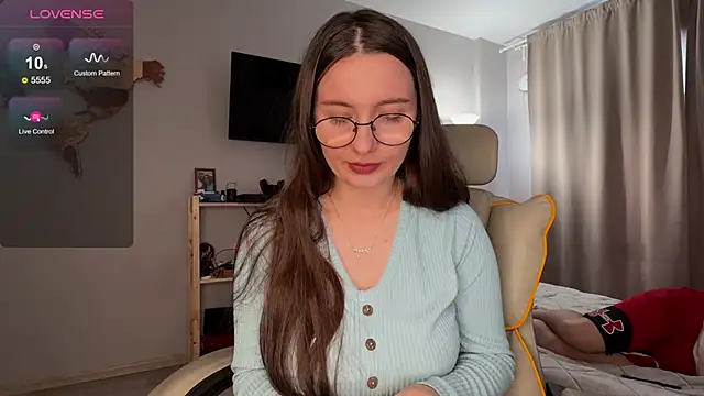 Snapshot of wwow_meow chatting on October 11, 6:34 am wwow meow online show from October 11, 6:34 am