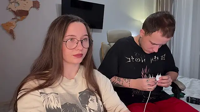 Snapshot of wwow_meow chatting on November 16, 12:55 pm wwow meow online show from November 16, 12:55 pm