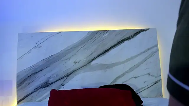 Snapshot of thamiina_ chatting on November 15, 9:32 pm thamiina online show from November 15, 9:32 pm