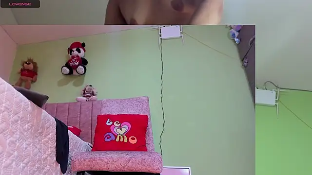 hot Dariana pantyhose online show from November 24, 1:00 pm