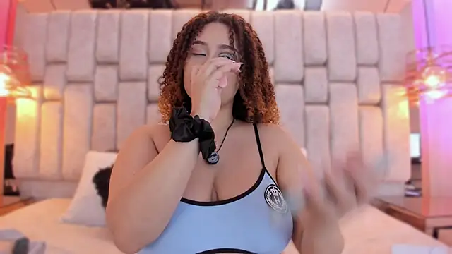 LissyConan online show from March 4, 8:48 pm