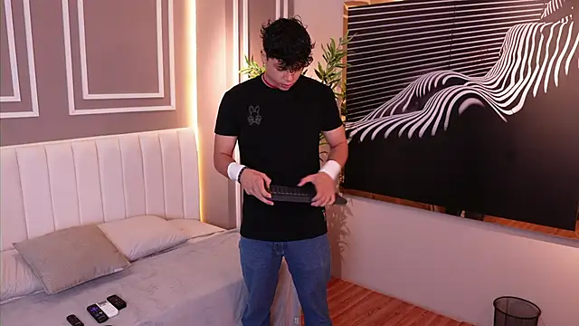 Ethan occonor online show from October 27, 11:36 am