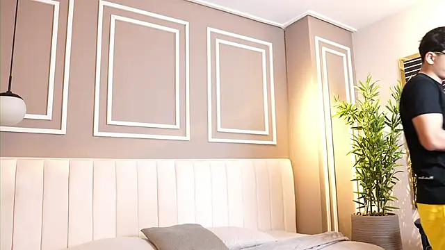 Ethan occonor online show from December 18, 12:44 pm