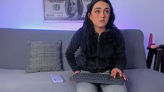 elizabeth lamer online show from March 13, 12:50 am