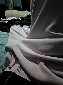 Snapshot of Beurcho69 chatting on March 1, 10:12 pm Beurcho69 online show from March 1, 10:12 pm